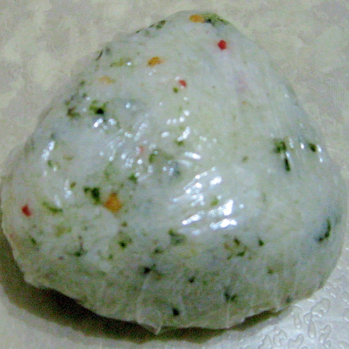 茶漬けの素のおにぎり 出先でお茶を掛ければ茶漬けに レシピ 作り方 By 緋城 楽天レシピ 茶漬けの素のおにぎり 出先でお茶を掛ければ茶漬けに レシピ 作り方 By 緋城 楽天レシピ